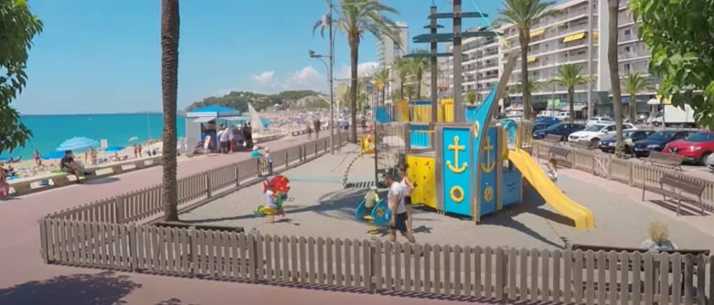 Boulevard de Lloret de Mar - aire de jeux